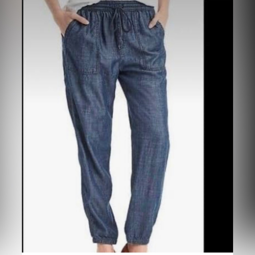 Gap Chambray Joggers
